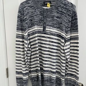 Men’s Express Sweater Large